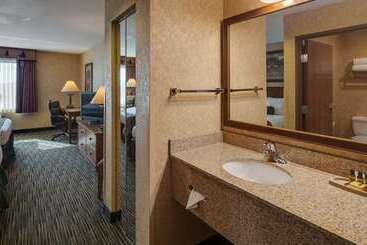 ホテル Best Western Plus Kelly Inn And Suites