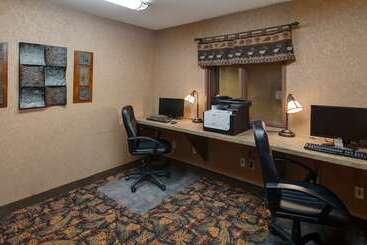 ホテル Best Western Plus Kelly Inn And Suites