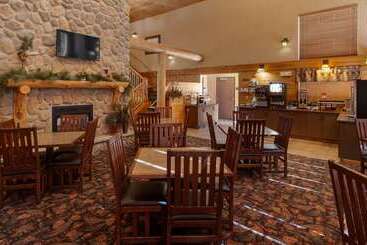 ホテル Best Western Plus Kelly Inn And Suites