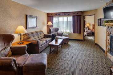 ホテル Best Western Plus Kelly Inn And Suites