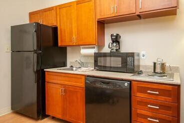 هتل Candlewood Suites Flowood, Ms, An Ihg