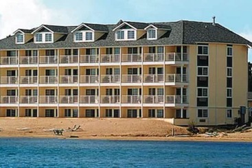 Clarion Hotel Beachfront