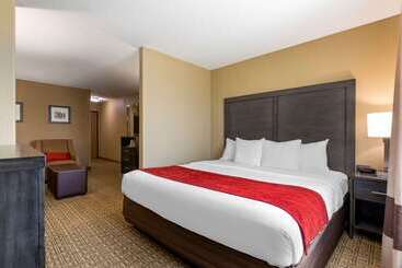 هتل Comfort Inn & Suites Ponca City Near Marland Mansion