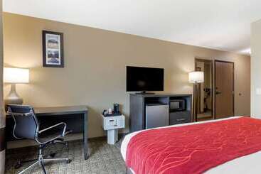 هتل Comfort Inn & Suites Ponca City Near Marland Mansion
