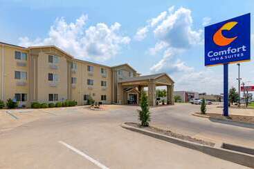 هتل Comfort Inn & Suites Ponca City Near Marland Mansion
