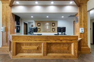 هتل Comfort Inn & Suites Ponca City Near Marland Mansion