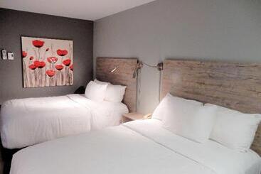Danny’s Hotel Suites, Surestay Collection By Best Western