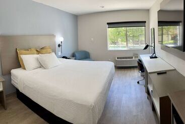 هتل Days Inn By Wyndham Arlington