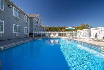 هتل Days Inn By Wyndham Mountain Home