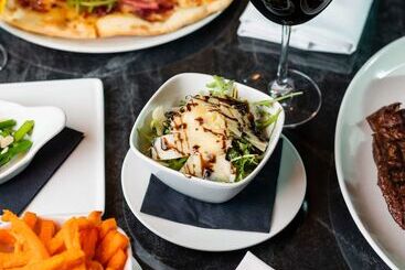 Doubletree By Hilton Hotel Newcastle International Airport