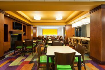 هتل Fairfield Inn & Suites Louisville Downtown