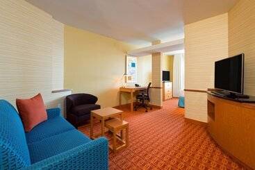 هتل Fairfield Inn & Suites Louisville Downtown