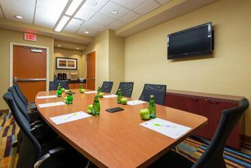 هتل Fairfield Inn & Suites Louisville Downtown