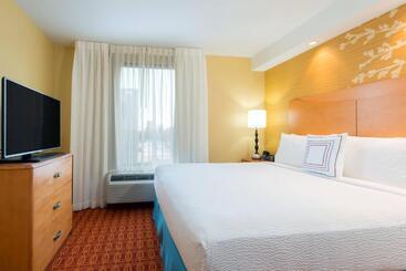 هتل Fairfield Inn & Suites Louisville Downtown