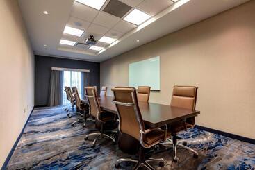 هتل Fairfield Inn & Suites Columbus
