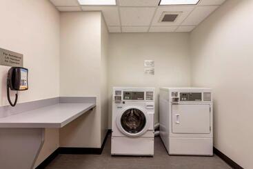 هتل Fairfield Inn & Suites Columbus