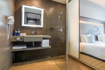 هتل Four Points by Sheraton Bangkok Ploenchit