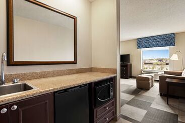هتل Hampton Inn & Suites Atlanta Airport West/camp Creek Pkwy