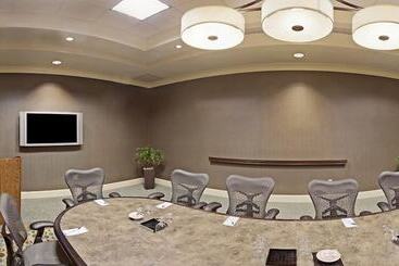 هتل Hilton Garden Inn Omaha East/council Bluffs