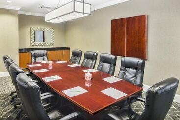 هتل Holiday Inn Augusta West I 20, An Ihg