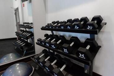 Holiday Inn Express Hotel & Suites Atlanta Airport West   Camp Creek, An Ihg
