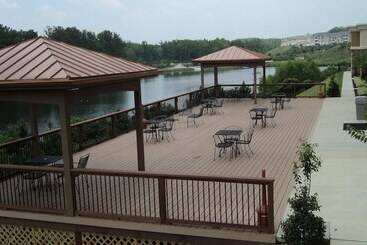 Holiday Inn Express Hotel & Suites Atlanta Airport West   Camp Creek, An Ihg