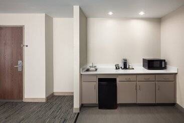 Holiday Inn Express Hotel & Suites Cherry Hills, An Ihg