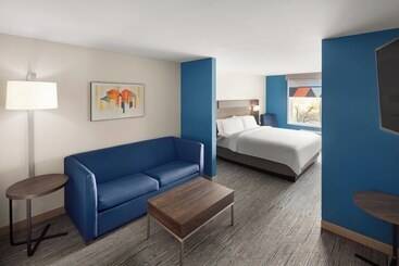 Holiday Inn Express Hotel & Suites Cherry Hills, An Ihg