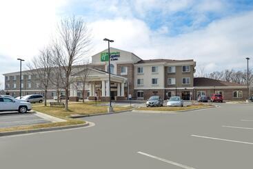 Holiday Inn Express Hotel & Suites Omaha West, An Ihg