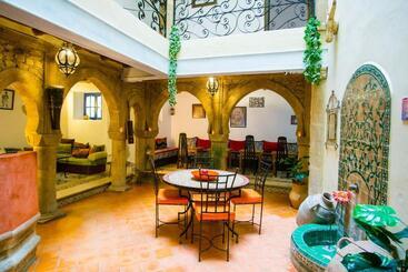 هتل La Maison Du Vent