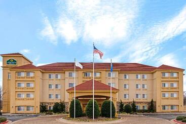 هتل La Quinta Inn & Suites By Wyndham Stillwateruniversity Area