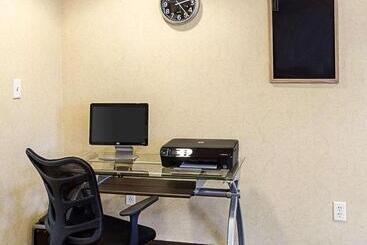 هتل Mainstay Suites Houma