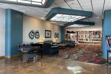 Mcm Grande Hotel Fundome Odessa