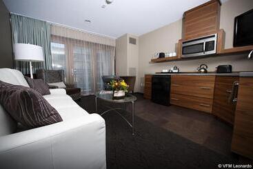 Oxford Hotel Bend