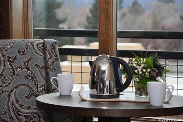 Oxford Hotel Bend