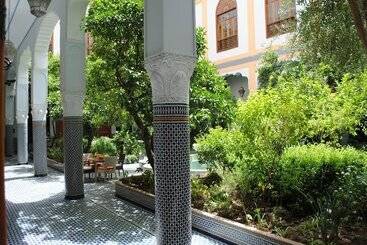 هتل Palais Amani