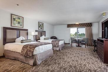 هتل Shilo Inns Idaho Falls