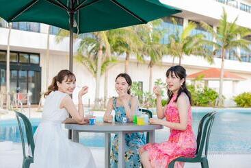 Southern Beach Hotel & Resort
