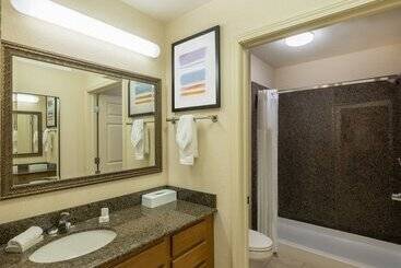 هتل Staybridge Suites Milwaukee Airport South, An Ihg
