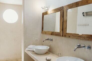 هتل Tangaro Auberge & Spa