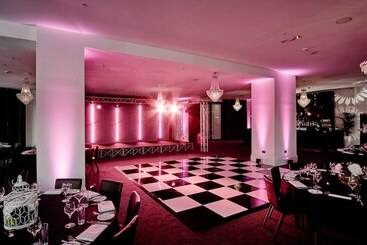 The Cube Hotel Birmingham