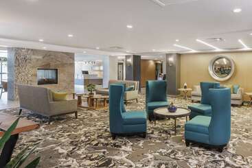 هتل Trilogy Albany Airport, Tapestry Collection By Hilton