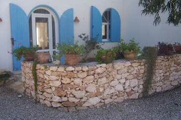 هتل Villa Daba