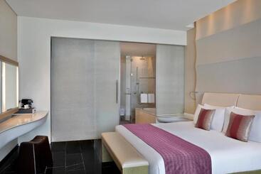 هتل W Abu Dhabi  Yas Island