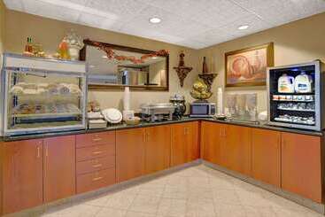Microtel Inn & Suites By Wyndham Indianapolis Airport