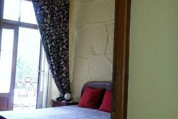 اقامتگاه Caldeira Guest House