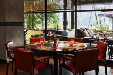 Resort The Saujana Hotel Kuala Lumpur