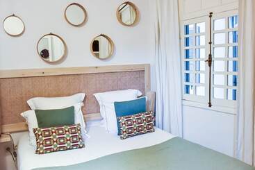Riad Lyonmogador