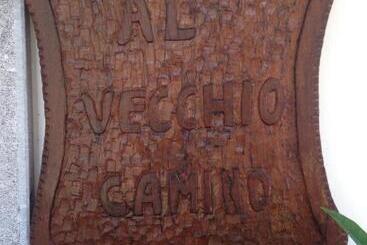 تختخواب و صبحانه Al Vecchio Camino