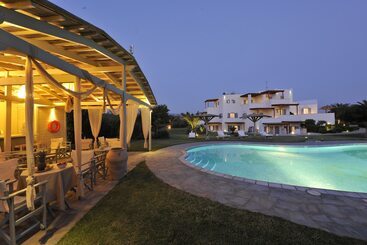 Ammos Naxos Exclusive Apartments & Studios